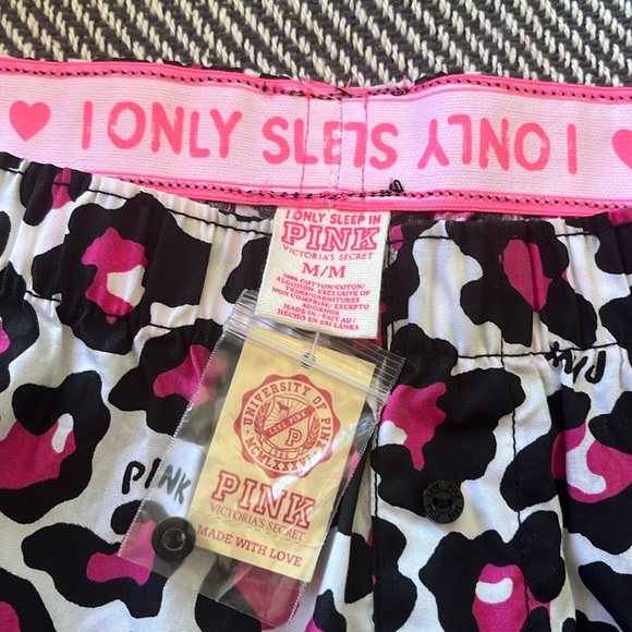 (SOLD) Deadstock Victoria’s Secret pink sleep shorts - Picture 4 of 4